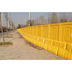 周口市公路高栏水马厂家_道路围栏水马_厂家_价格